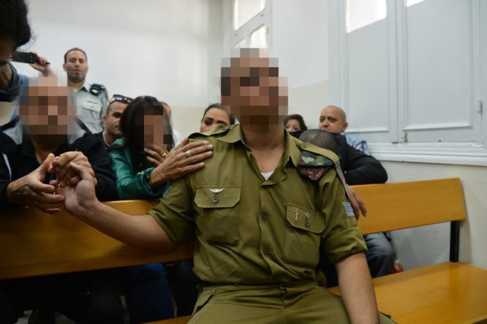 Izraeli katona a bíróságon
