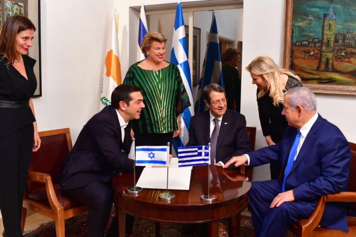 a netanjahu hazaspar a gorog es ciprusi vezetokkel