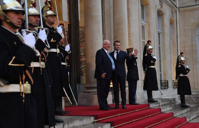 Rivlin es Macron elnok Elysee-palota