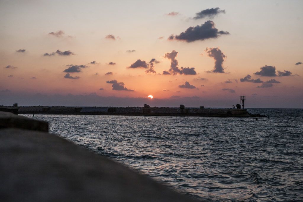 tel-avivi tengerpart víz yaffa jafo naplemente 
