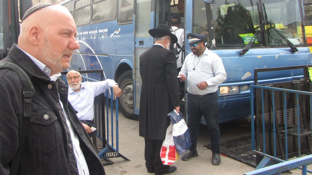 A rabbi és a buszsofőr különös találkozása Hebronban, 2018 április - fotó: Czetli Tivadar