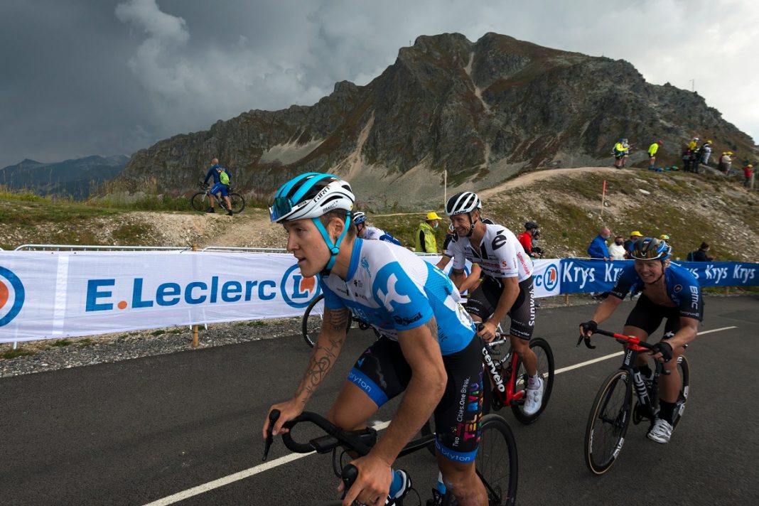 Hugo Hofstetter, az izraeli csapat tagja a Tour de France kerékpárversenyen - fotó: Shutterstock