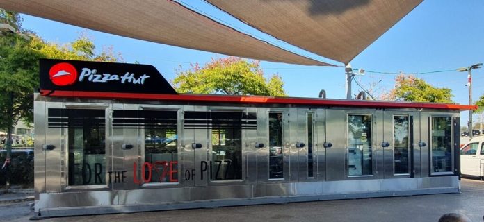 Pizza Hut a Drorim bevásárlóközpontban: A világ első önállóan működő gyorséttermi fiókja – Fotó: Zevik Dror Marketing Stratégia