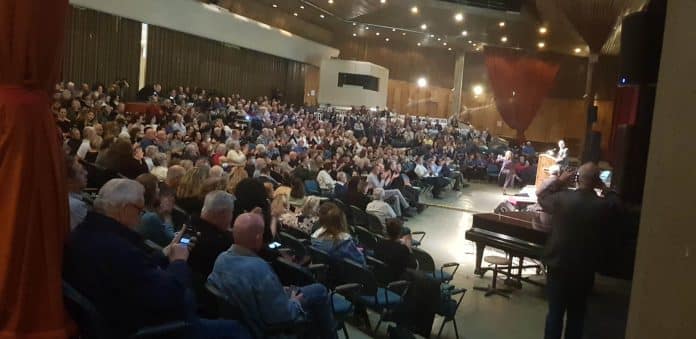 Kitüntetések átadására összegyűlt magyar zsidók és leszármazottaik Izraelben – Fotó: Izraelinfo