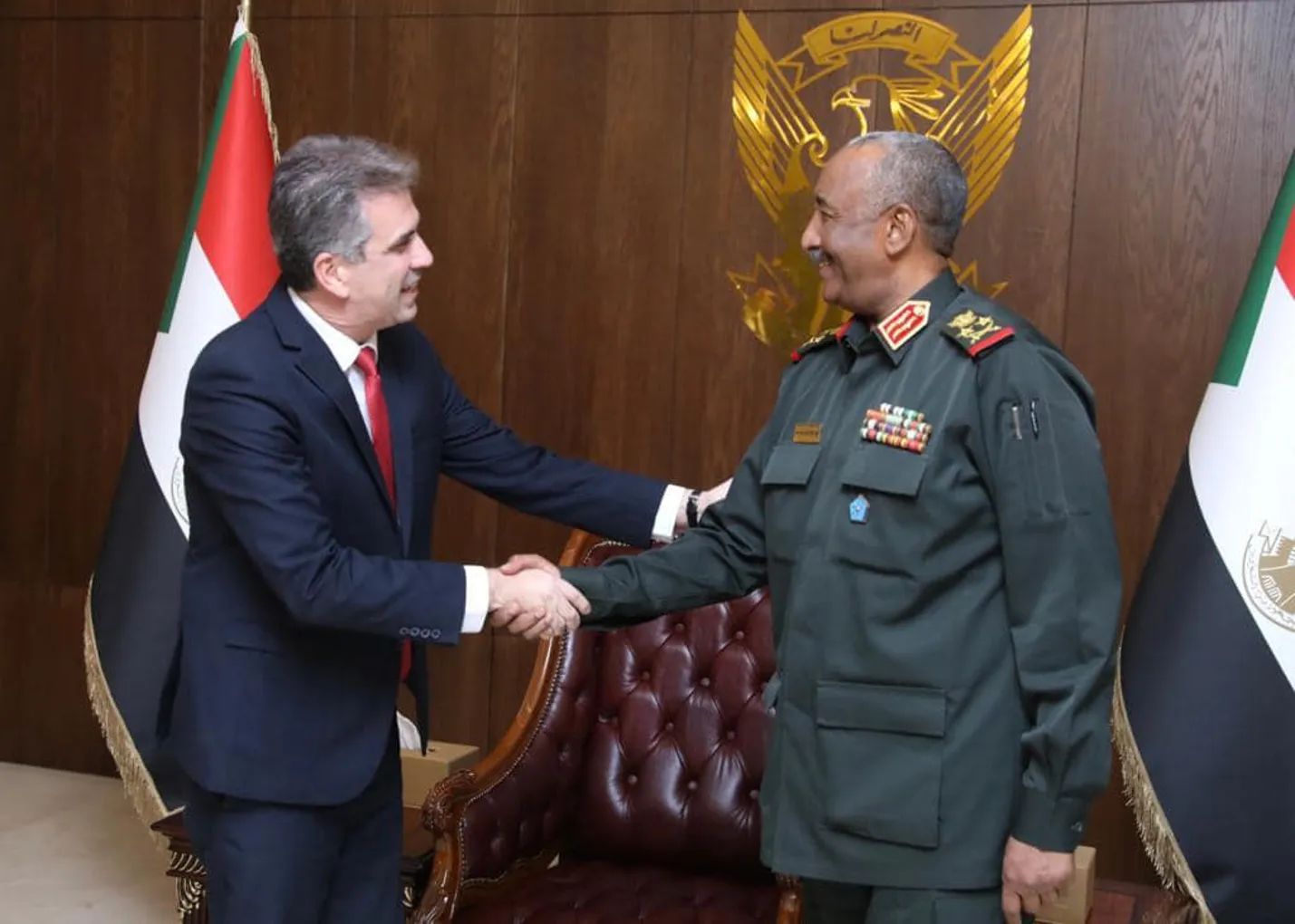 Eli Cohen külügyminiszter Szudánban találkozott Abdel Fattah al-Burhan uralkodóval