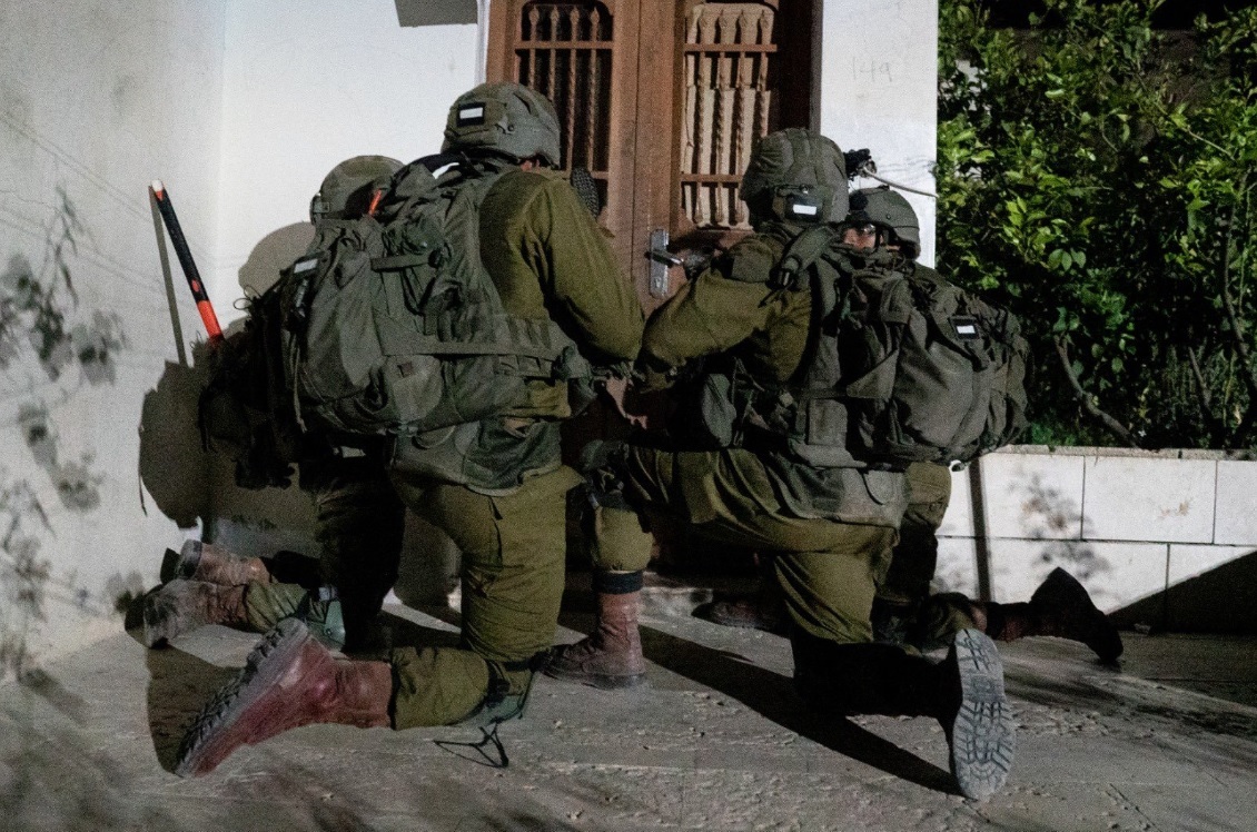 Tűzharc tört ki hajnalban izraeli katonák és palesztin fegyveresek között
