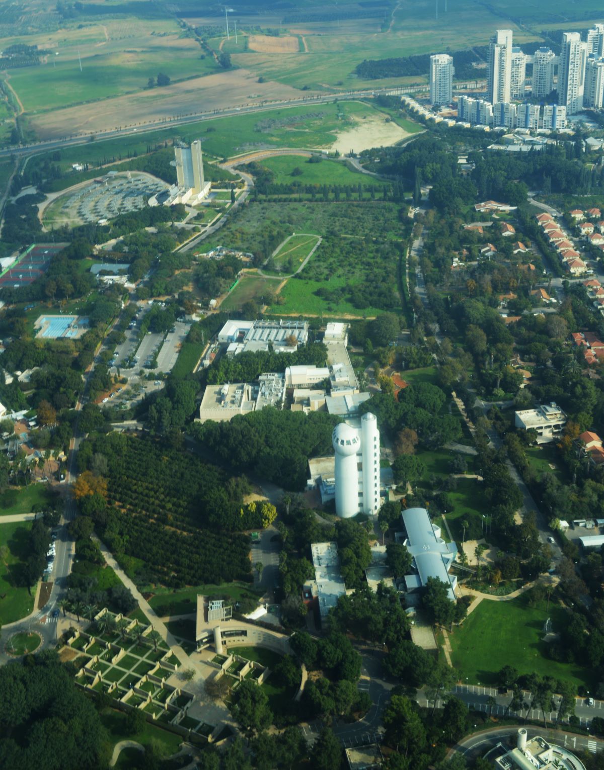 A Technion és a Weizmann Intézet az első 80-ban, a Héber Egyetem az első 100-ban